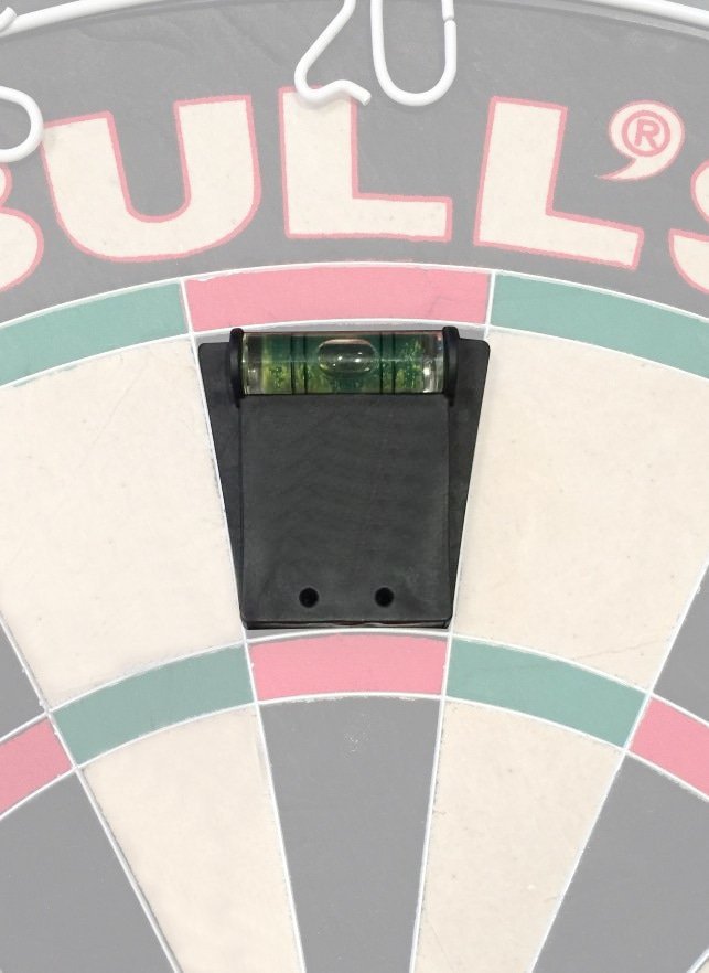BullsNL Wasserwaage / Referee Tool aus Plastik (Dart-Board Zubehör)